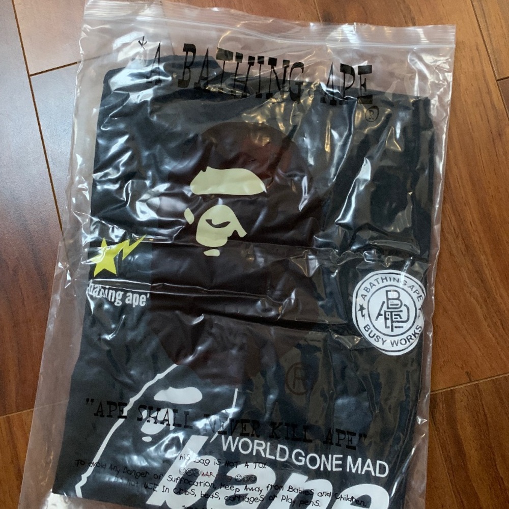Bape Tee men’s small